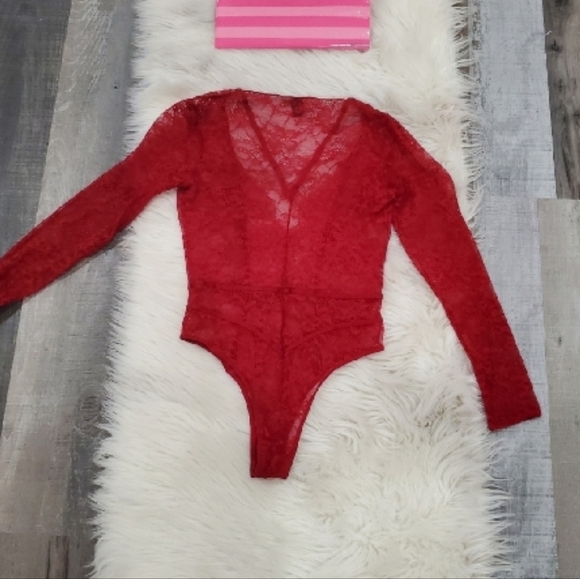 Victoria's Secret V-Neck Long Sleeve Bodysuit - Picture 4 of 10